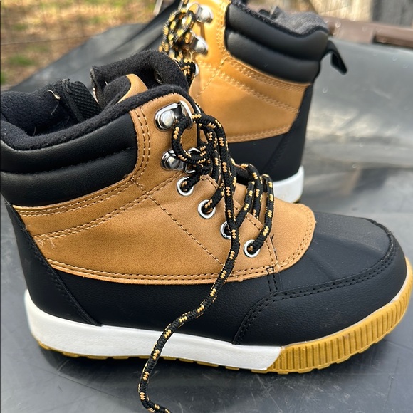 Wonder Nation boys winter boots size 12 - Picture 3 of 7